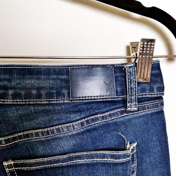 Resfeber Distressed Cuffed Medium Wash Capri Jeans Size 6 - Picture 5 of 7